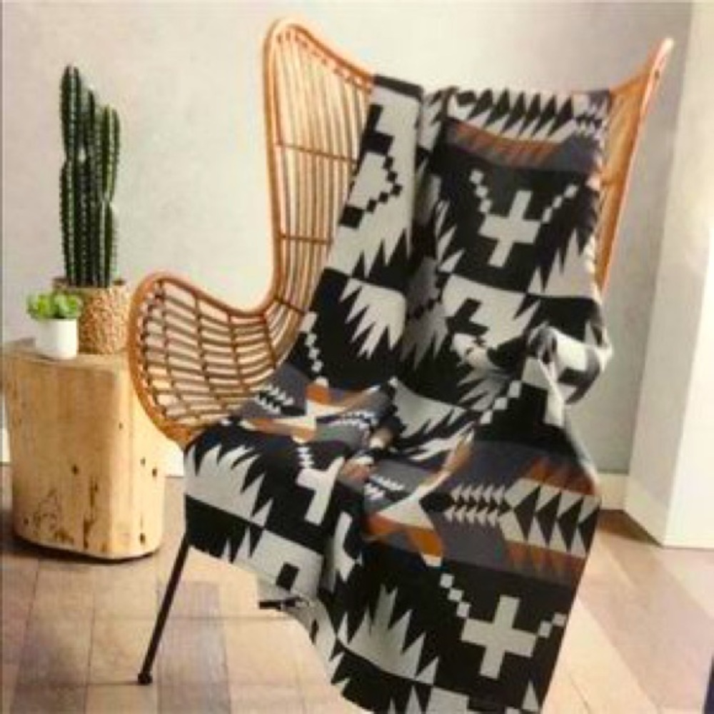 Pendleton throw blanket